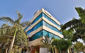The Sky Imperial Hotel Yahvi