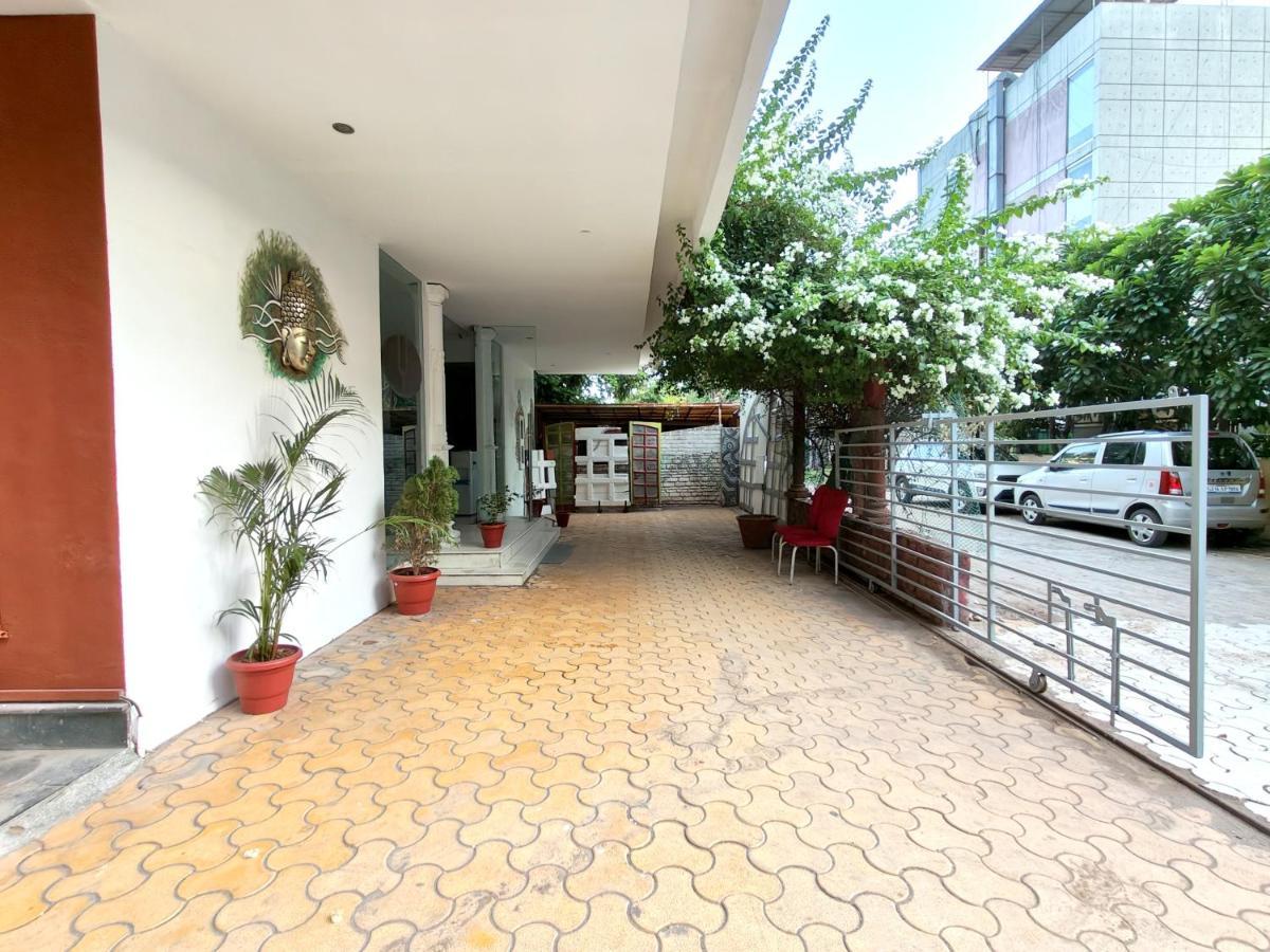 The Sky Imperial Hotel Yahvi Vadodara Exterior photo